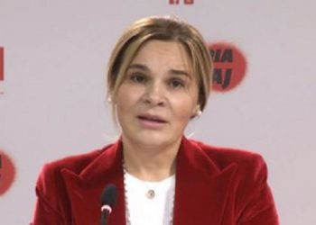 Monika përjeton emocion: Aq herë ma ka përmendur emrin Rama sot, sa edhe Iliri s’më ka thënë “të dua”