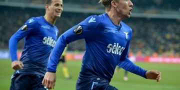 Champions/ Lazio e Strakoshës dhe Muriqit mposht bindshëm Dortmundin. Fitojnë Barcelona dhe Manchester United