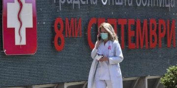 Degradon situata në Maqedoninë e Veriut: 10 viktima dhe 428 raste të reja me Covid-19