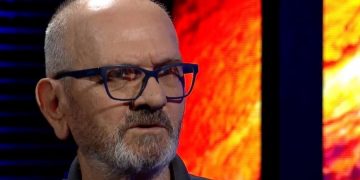 “Ju lutem, mos shani nga nënat…”, Mehdi Malkaj shpërthen në lot në mes të emisionit