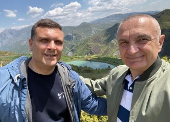Bilushi i Metës sqaron motivet përse Meta dekoron të rënët