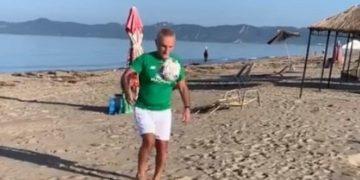 Gazetari ironizon deklaratën e Metës: Lëre kush votoi, po na thuaj kujt ja shite vilën 300 mijë euro në Golem