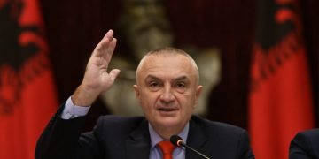 “Ai qen bir qeni e këlysh i Bllokut”! Meta rëndë psikologjikisht, sulm Ramës: Po provokon trazira në emër të Sorosit