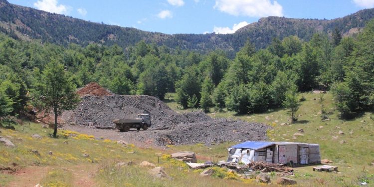 Miniera që u mori j.etën minatorëve të bllokuar prej dy ditësh, biznesmeni: V.dekje me tmerr, ne heshtim e vetëm heshtim