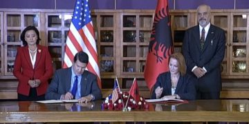 Marrëveshjet Shqipëri-SHBA, nënsekretari i Shtetit: Do të nxisim investime private amerikane
