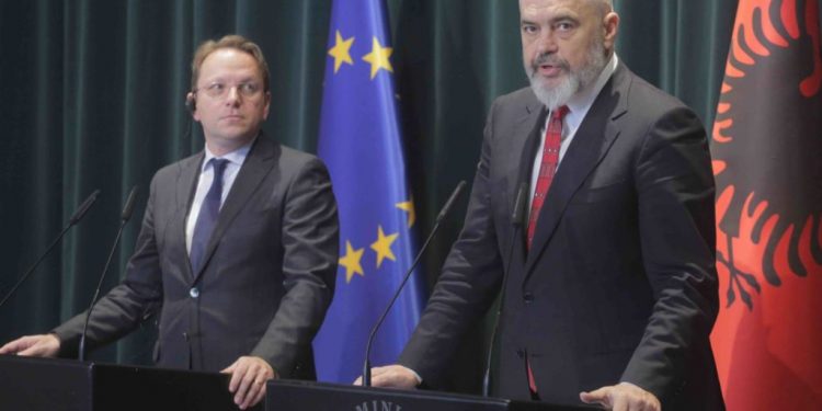 Nga konfliktet politike, tek ekonomia: Gjetjet kryesore të Raportit 2020 të KE-së, për Shqipërinë