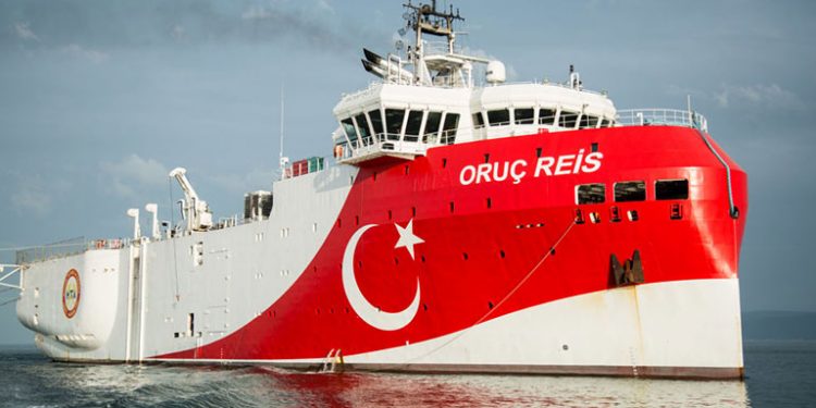 S’ka paqe midis Greqisë dhe Turqisë, fqinjët ultimatum: Nëse anija turke nuk tërhiqet…