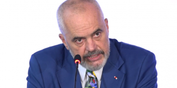 A do ketë ndryshime në kabinetin qeveritar para zgjedhjeve? Ja si i përgjigjet Rama pyetjes së gazetarëve