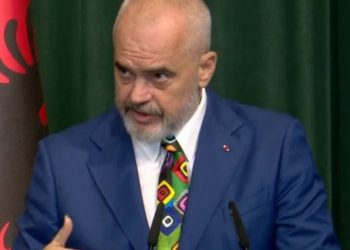 Rama: Ligji për Median do të kalojë, jo për tu mbyllur gojën gazetarëve, por për tu mbrojtur nga sulmet
