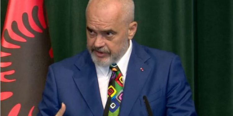 Rama: Ligji për Median do të kalojë, jo për tu mbyllur gojën gazetarëve, por për tu mbrojtur nga sulmet