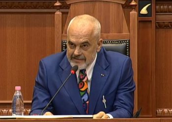 Rama: Nëse unë do isha vetëm pak si Saliu (diktator), ju s’do kishit shanse të uleshit në tryezë