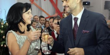 Të dy duke u puthur! Rama publikon foton me Lindën, festojnë përvjetorin e martesës: 10 vjet! (Foto)