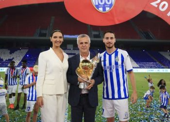 SKANDALI/ Refik Halili ka çuar gjysmën e shpërblimeve të ekipit të Tiranës për djalin dhe vajzën e tij