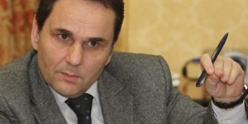 Të pathënat: Pse Lulzim Basha e dorëzoi lehtë Ilir Rusmalin