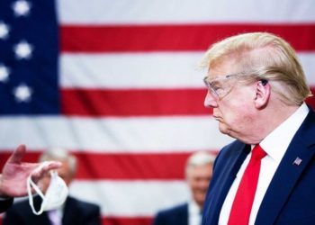 Mjekët zbulojnë: Cilat janë shanset që Trump t’i mbijetojë COVID-it?