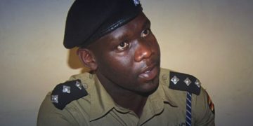 Futbollistët rr.ahin për v.dekje shokun e skuadrës pse gaboi tek goli i pësuar