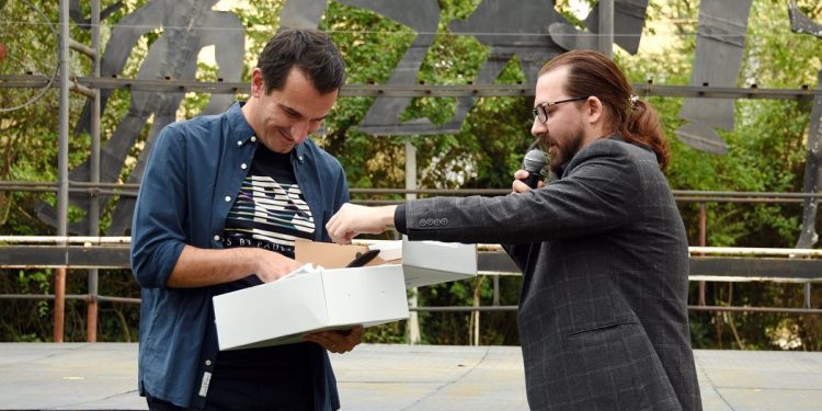 Rrëfimi “prekës” i Kastro Zizos: Si e lashë alkoolin… dhe LSI-në