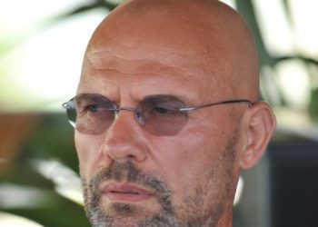 Vendimi për mbajtjen e maskës, Ylli Manjani tregon sëmundjen nga se vuan: Për mua është dënim me vdekje