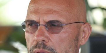 Vendimi për mbajtjen e maskës, Ylli Manjani tregon sëmundjen nga se vuan: Për mua është dënim me vdekje