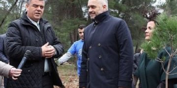 Lefter Koka i bashkohet Edi Ramës, mbështetja që ka në Durrës dhe lëvizjet e tij në “aksin” PS-LSI