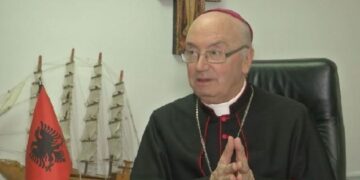 Përmirësohet shëndeti i Imzot George Frendo: Mban meshë në repartin covid