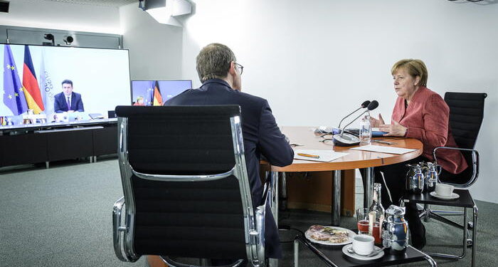 Merkel: COVID-19 sfida e shekullit, vendimet politike shumë të ngadalta
