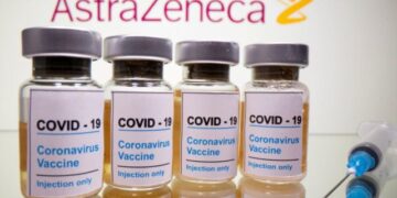 AstraZeneca përballet me pyetje për vaksinën: Provë tjetër në shkallë botërore për të vlerësuar efikasitetin
