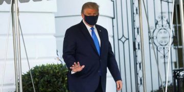 “Bomba” e Donald Trump, zbulon se çfarë fshihet pas vdekjeve të shumta me Covid-19: Mjekët po raportojnë raste të dyshimta për të përfituar para. Ja skema që po përdorin