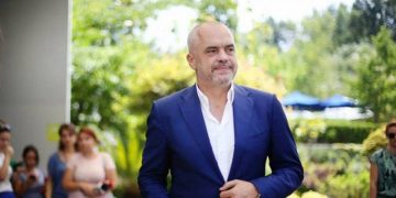 Edi Rama nxjerr videon, tregon ndryshimin e madh që po ndodh në Thumanë