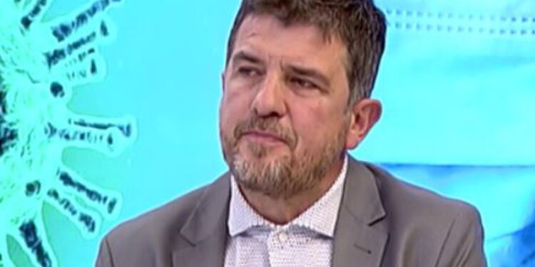 Humbi brenda 24 orëve dy vëllezërit nga Covid-19, Afrimi nxjerr prapaskenat e forta: Ka bllokim informacioni! Ja çfarë ndodh tek Infektivi. Duhet të merret një takim urgjent ku…