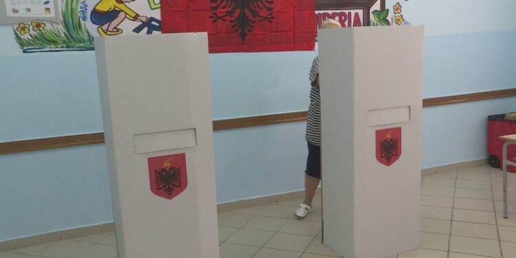 Hyn në fuqi Kodi i ri Zgjedhor: LSI dhe partitë e vogla në luftë për mbijetesë më 25 prill! Opozita me dy lista në zgjedhje