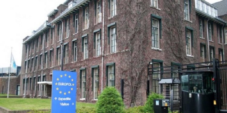 Gjykata Speciale në Hagë do të lëshoj urdhër arreste edhe në Shqipëri