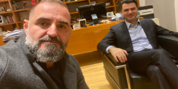 Çlirim Peka merr në “dorëzim” Lul Bashën nga Agim Bahtiri