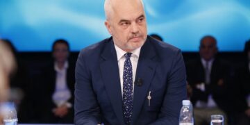 Rama flet për pacientët që kurohen në Turqi dhe tregon merakun e madh: Unë do u besoja mjekëve shqiptarë