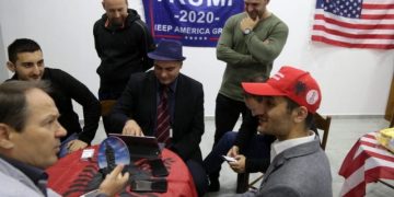 Anëtari i grupit të “teorive konspiracioniste” Altin Goxhaj: Nëse bie Trump, na pret ferri! Errësira do pushtojë botën nga elitat perverse globale, Zoti na faltë!