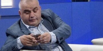 Artan Hoxha nxjerr deklaratën që po bënë xhiron e botës për Maradonën