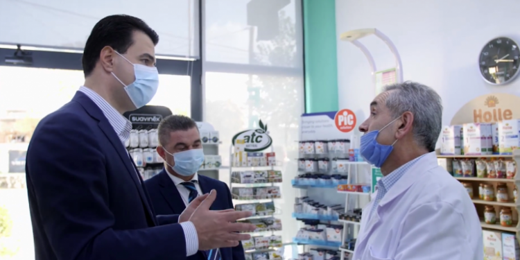 Ish-ministri i përgjigjet Bashës: Remdisiviri 100% falas në spital, dikush nga ekspertët e tij t’i shpjegojë se…