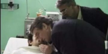 Gjyqi ndaj Izet Haxhisë: Gjykata pranon marrjen si prove pamjet ku Berisha merr në pyetje në spital Zenel Nezën