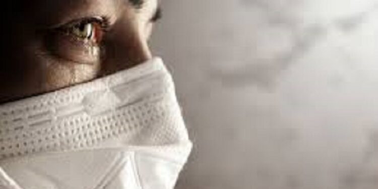 Pasojat që lë virusi në trupin e të shëruarve edhe disa muaj pas