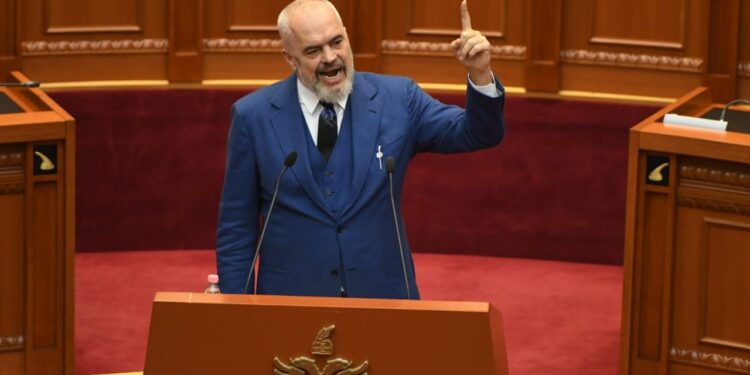 “Njerëzit hidhen nga ballkoni se bën zhurmë sistemi i oksigjenimit”, ja si përgjigjet Rama