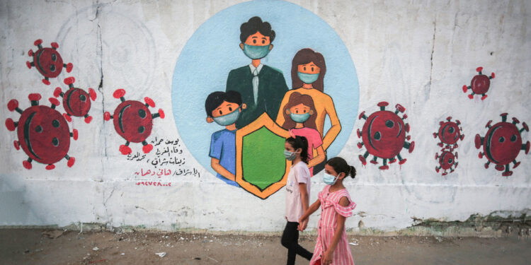 Mister i Covid-19, shkencëtarët deshifrojnë pse virusi i “kursen” fëmijët