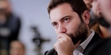 Fshehja e numrit të viktimave?! Fuga ironizon Bashën: I ka ngelur ora dhe flet dhe kur s’ka ç’të thotë!”