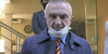 Meta harron që është president, urdhër qeverisë: Boll me propagandë, strehoni familjet e dëmtuara nga tërmeti