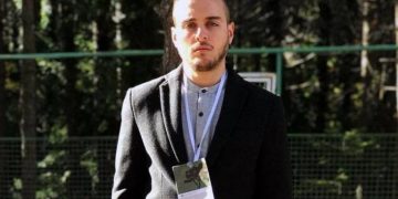 Xhoni një shëmbull për gjithë të rinjtë me talent, që të mos humbin kohë me lodra dhe argëtime