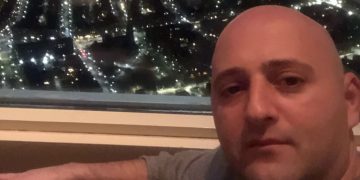 Aktori Ledio Lako tregon historinë prekëse të familjes së tij në përballjen me virusin: Desh e humba babain