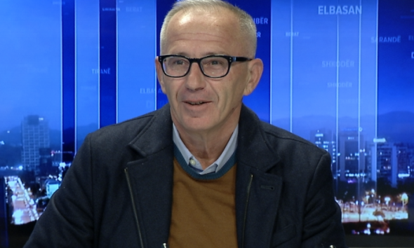 “Lehsi” Mark Marku në aksion si mashtrues për ndërtimet pas termetit: Shteti nuk ekziston! Qytetari është një qenie pasive, shtetin e ka si një fatkeqësi natyrore