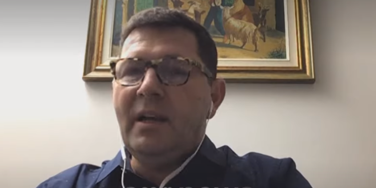 Mjeku i njohur shqiptar rrëfen betejën e tij me virusin dhe vështirësitë: Nëse kalon Covid, falendero Zotin