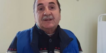 Flet mjeku që trajtoi i pari 60-vjeçarin që u hodh nga kati i dytë: Ishte i vetmuar, pa familje pa fëmijë