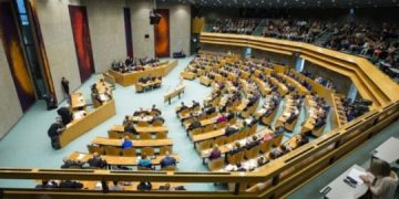 Ambasada holandeze shuan spekulimet: Qeveria njeh përparimin e Shqipërisë në të gjitha prioritetet kyçe! Debati në Parlament, në përgatitje të takimit të 10 nëntorit