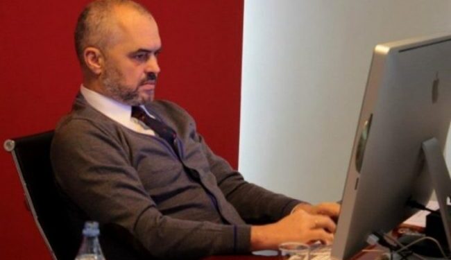 Reagon i pikëlluar Rama dhe zbardh mesazhet që shkëmbenin me ish zv.kryeministrin demokrat: Nuk kam guxuar kurrë ta pyes për kë votoje! Do të më mungojnë mesazhet tuaj prej miku që s’të takova kurrë